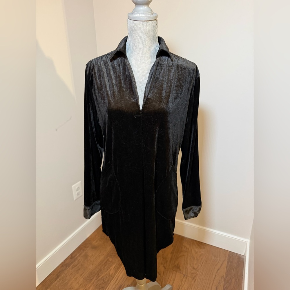 Black Velvet Long Sleeve Dress size Large